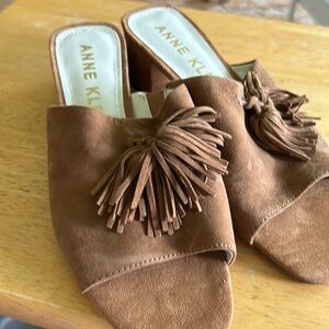 NWOT Anne Klein mules